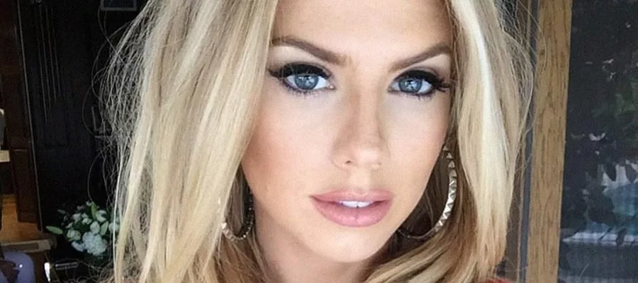 Charlotte McKinney leaked selfie