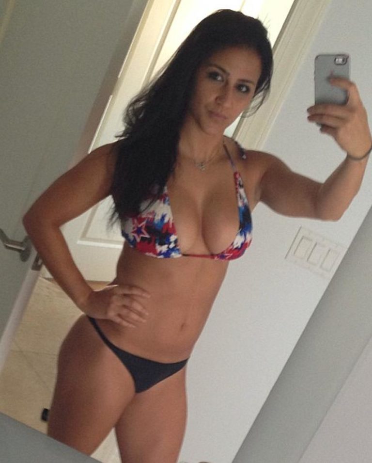 Meghan Markle sexy selfie