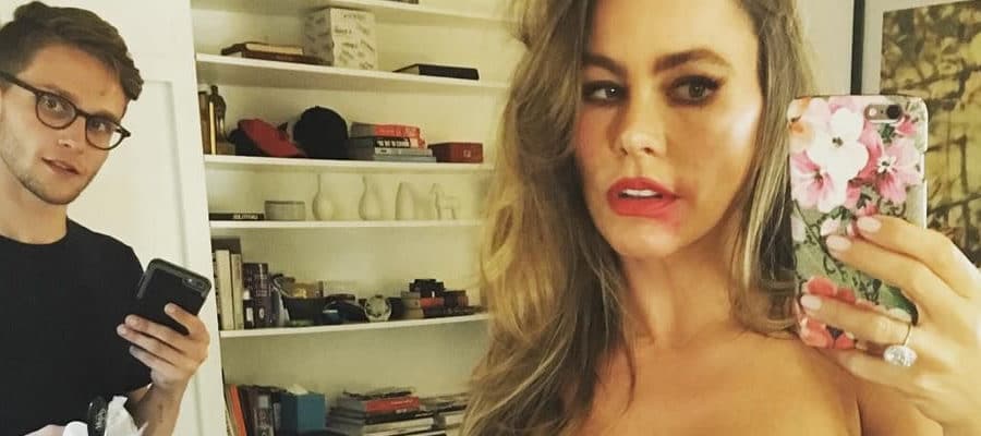 Sofia Vergara MILF selfie